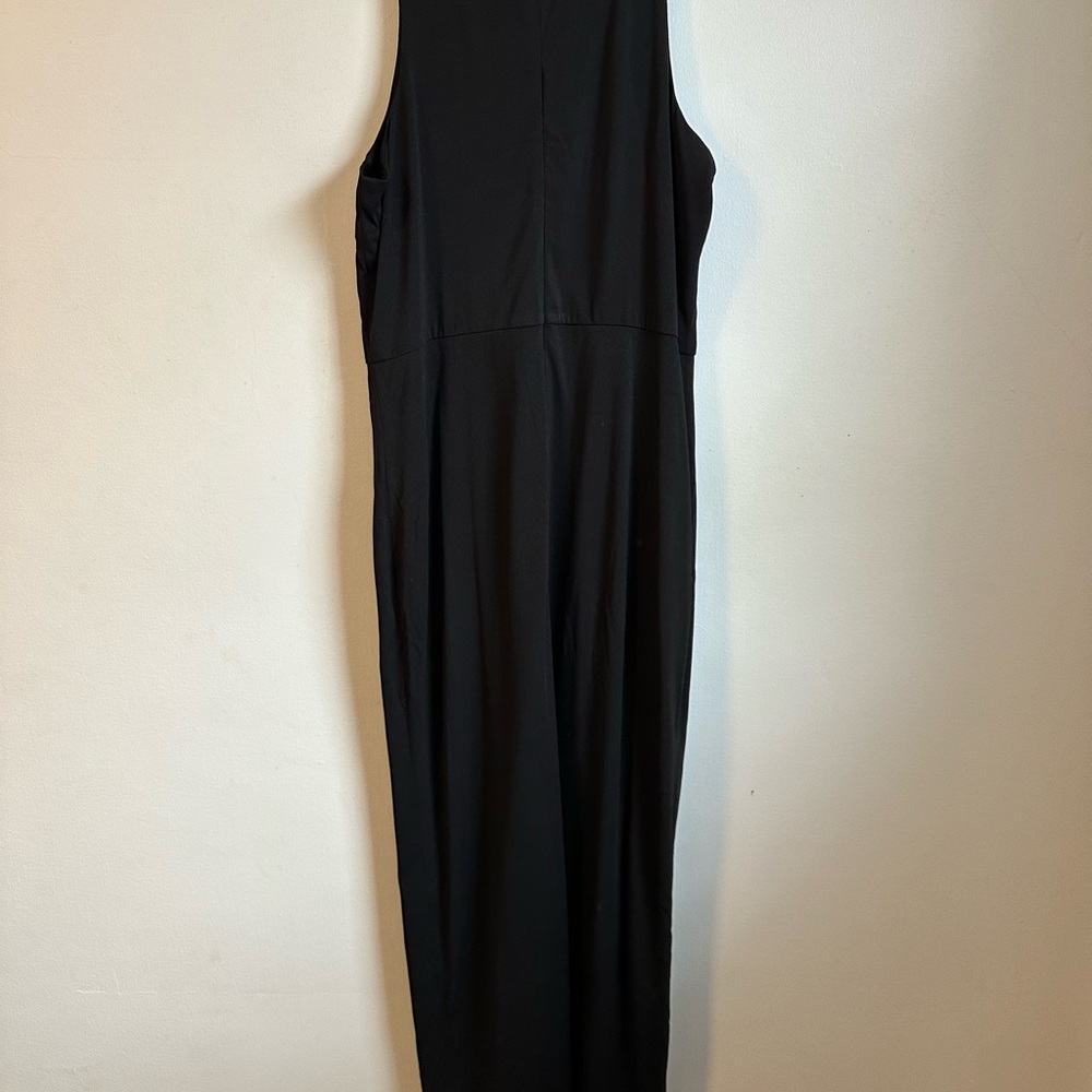 Lulu's Classic Black Sleeveless Top